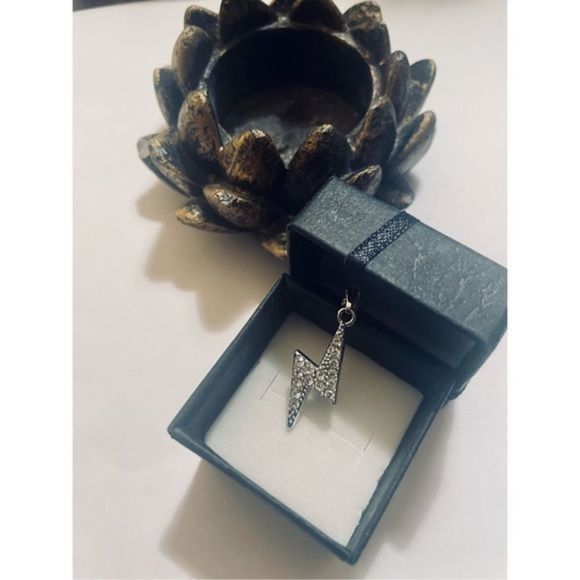 White sapphire on SILVER LIGHTENING NECKLACE - Picture 1 of 5